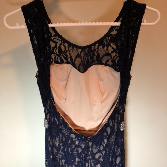 Size 3 City Triangles Glitter Lace Gown with Slit - Picture 7 of 10